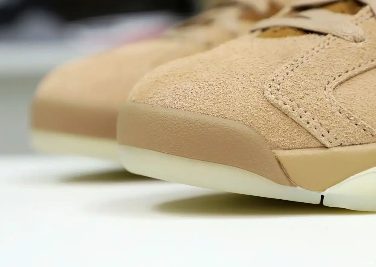 x Jordan Retro SP Khaki